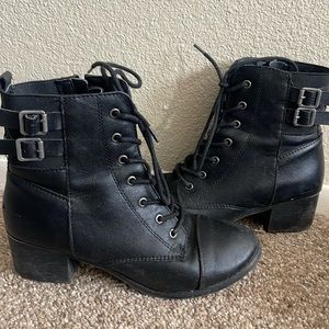 Black lace up boots!
